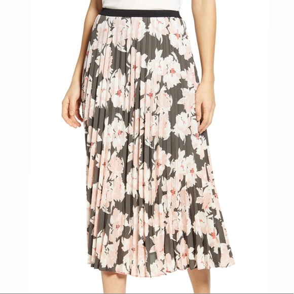 Halogen Dresses & Skirts - Halogen Pleated Midi Skirt Floral